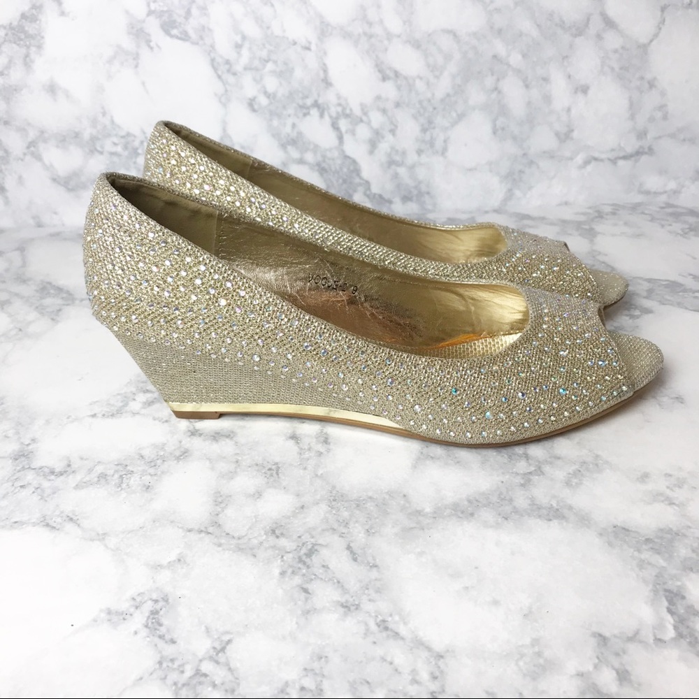 Sassy Sexy Vogue Gold Rhinestone Wedges